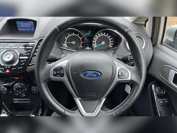 Used Ford Fiesta 2015 for sale - 76666867: Photo