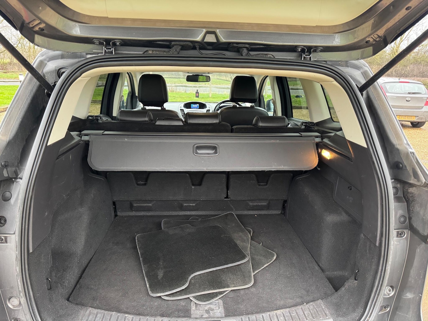 Used Ford Kuga 2014 for sale - 77040548: Photo 21