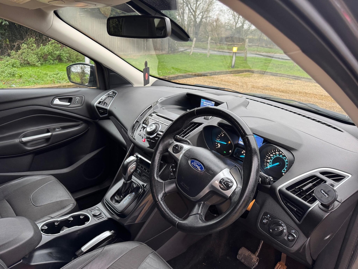 Used Ford Kuga 2014 for sale - 77040548: Photo 26