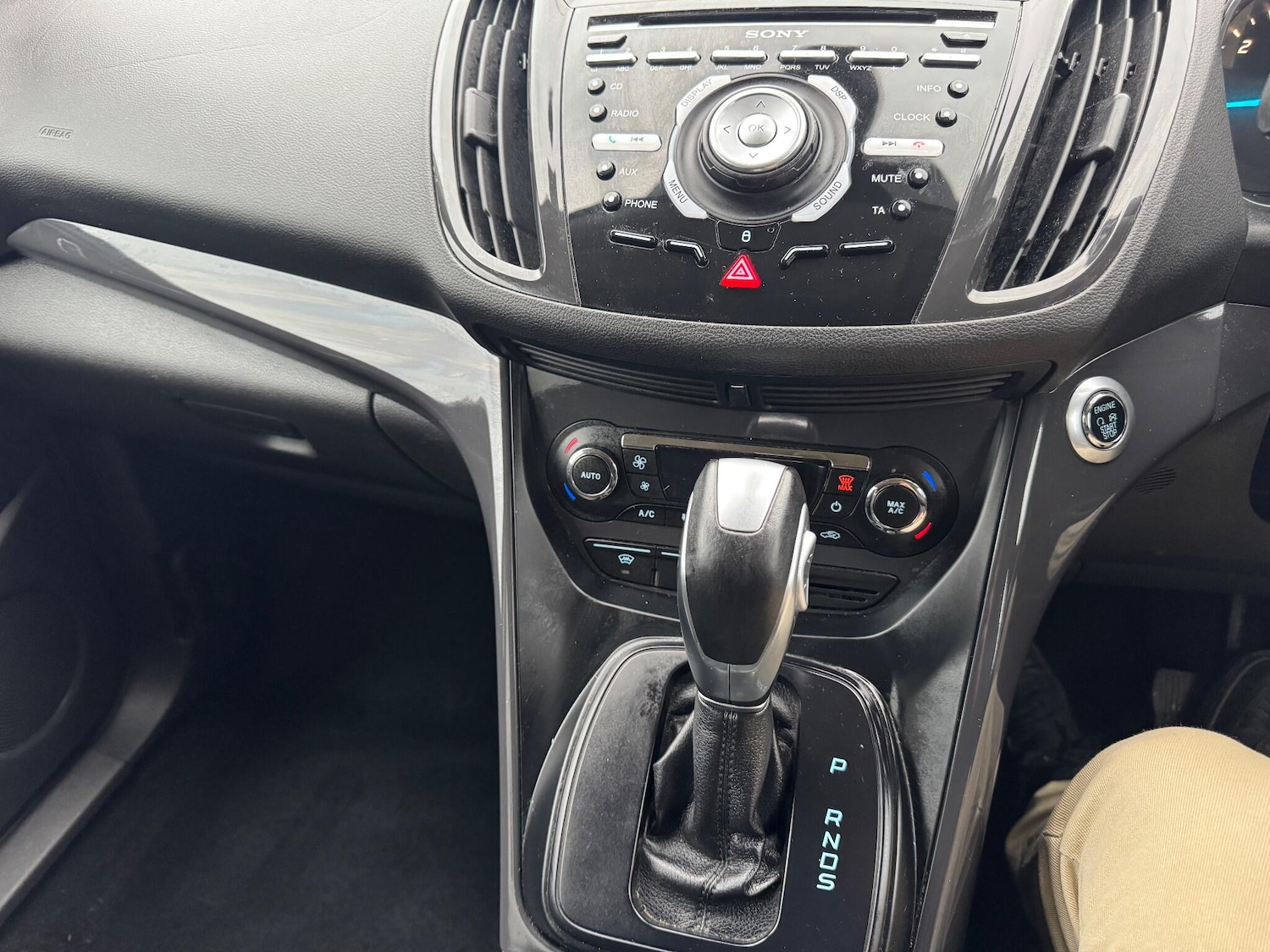 Used Ford Kuga 2014 for sale - 77040548: Photo 28