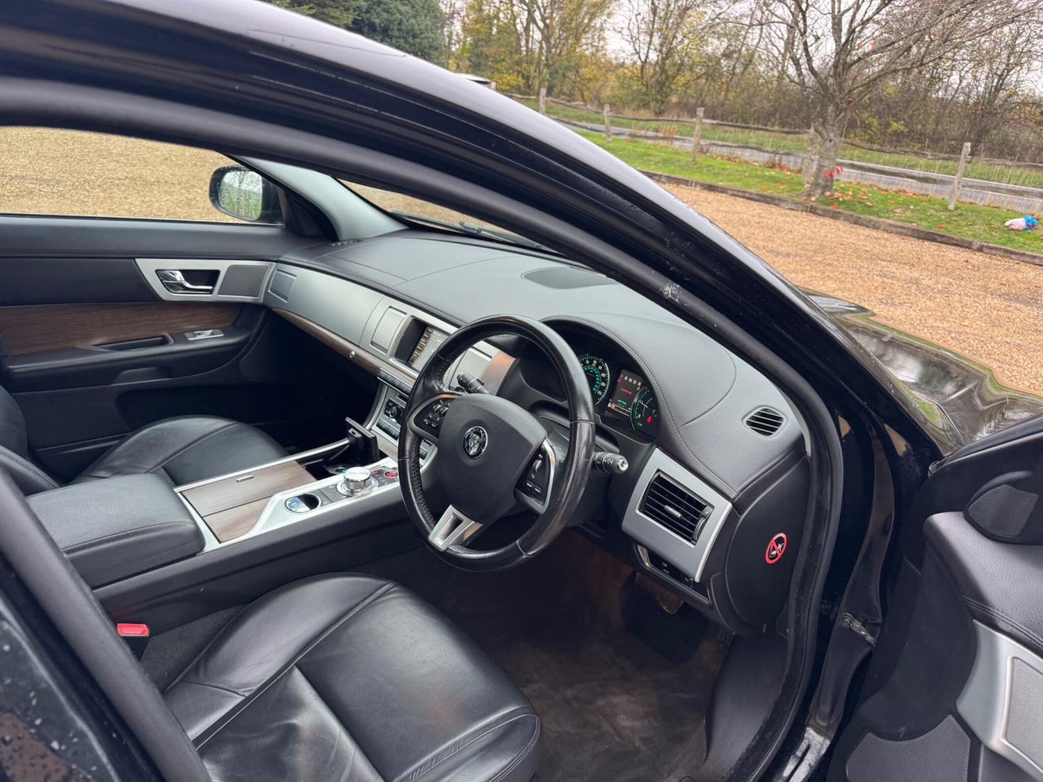 Used Jaguar XF 2013 for sale - 76512135: Photo 25