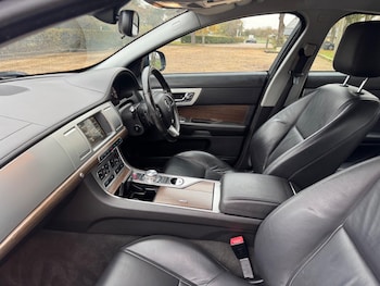 Used Jaguar XF 2013 for sale - 76512135: Photo