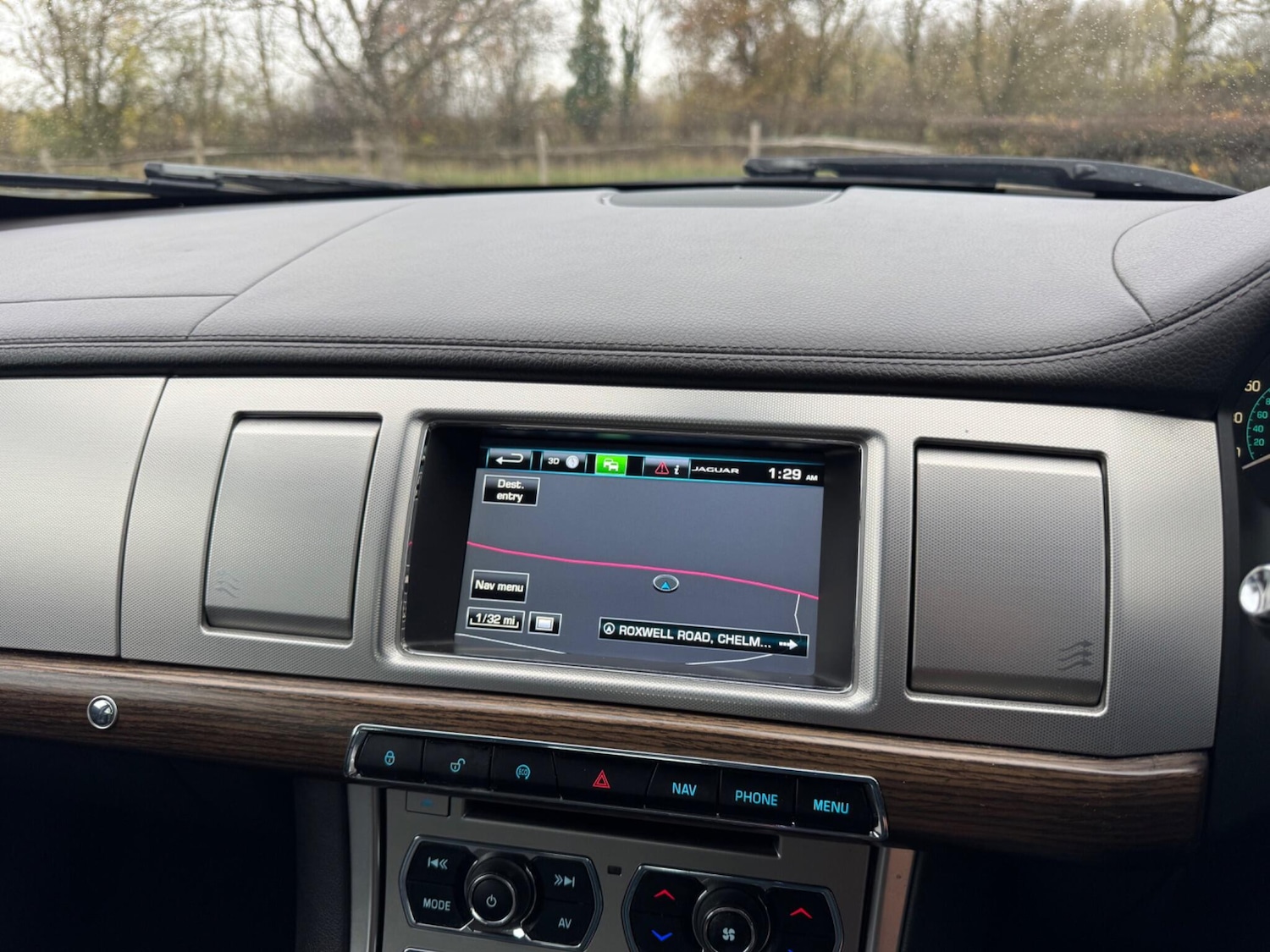 Used Jaguar XF 2013 for sale - 76512135: Photo 4