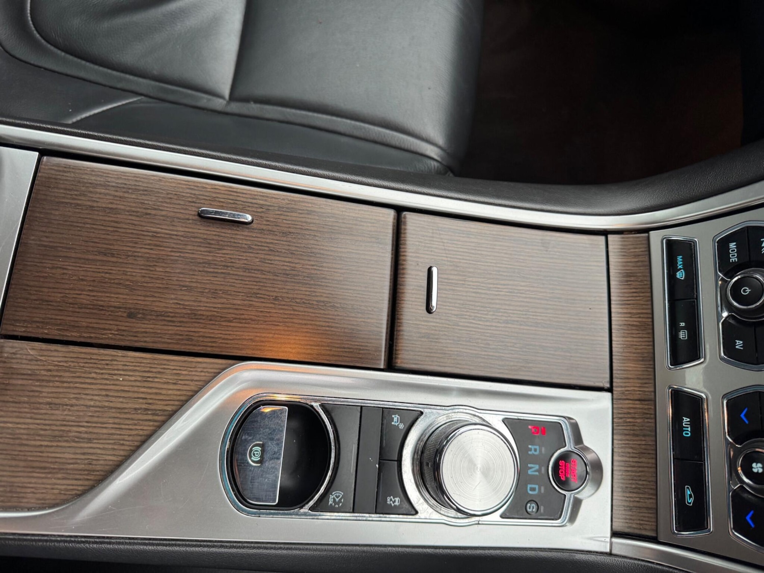 Used Jaguar XF 2013 for sale - 76512135: Photo 5