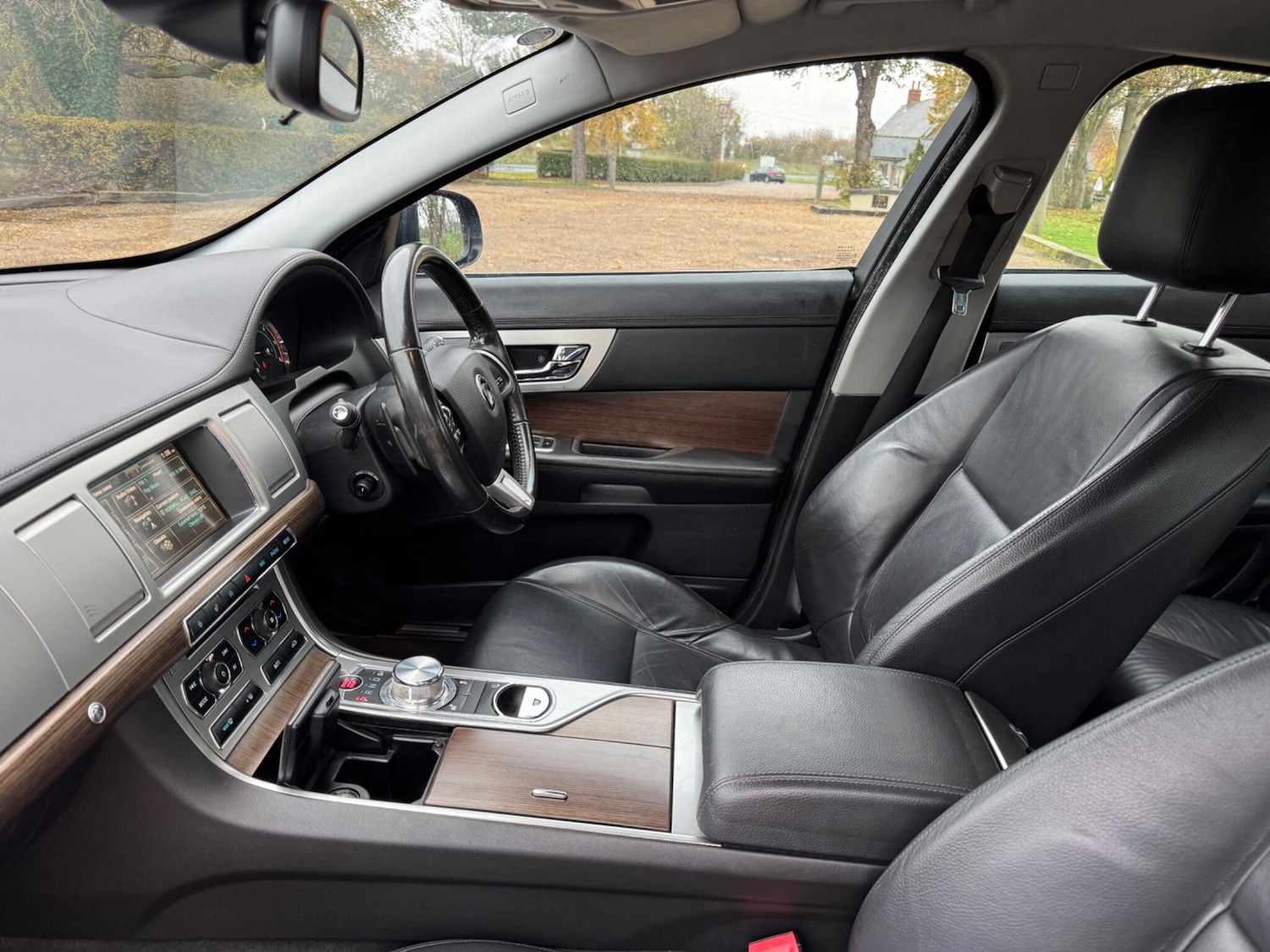 Used Jaguar XF 2013 for sale - 76512135: Photo 9