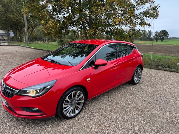 Used Vauxhall Astra 2015 for sale - 76270596: Photo 1