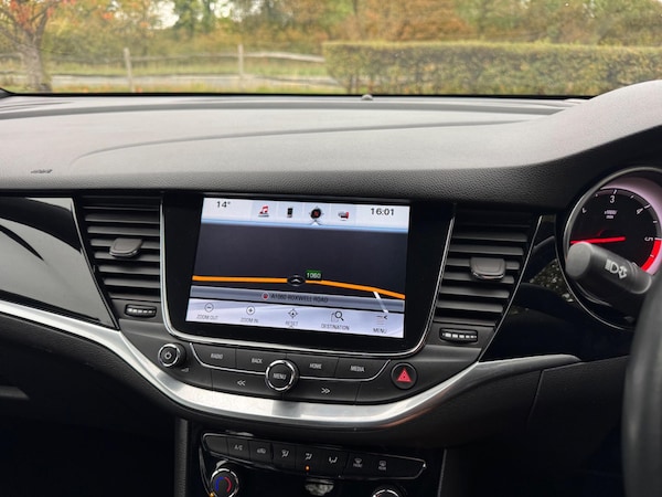 Used Vauxhall Astra 2015 for sale - 76270596: Photo 8