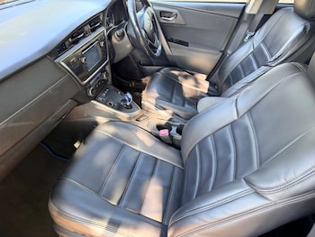 Used Toyota Auris 2015 for sale - 79224565: Photo