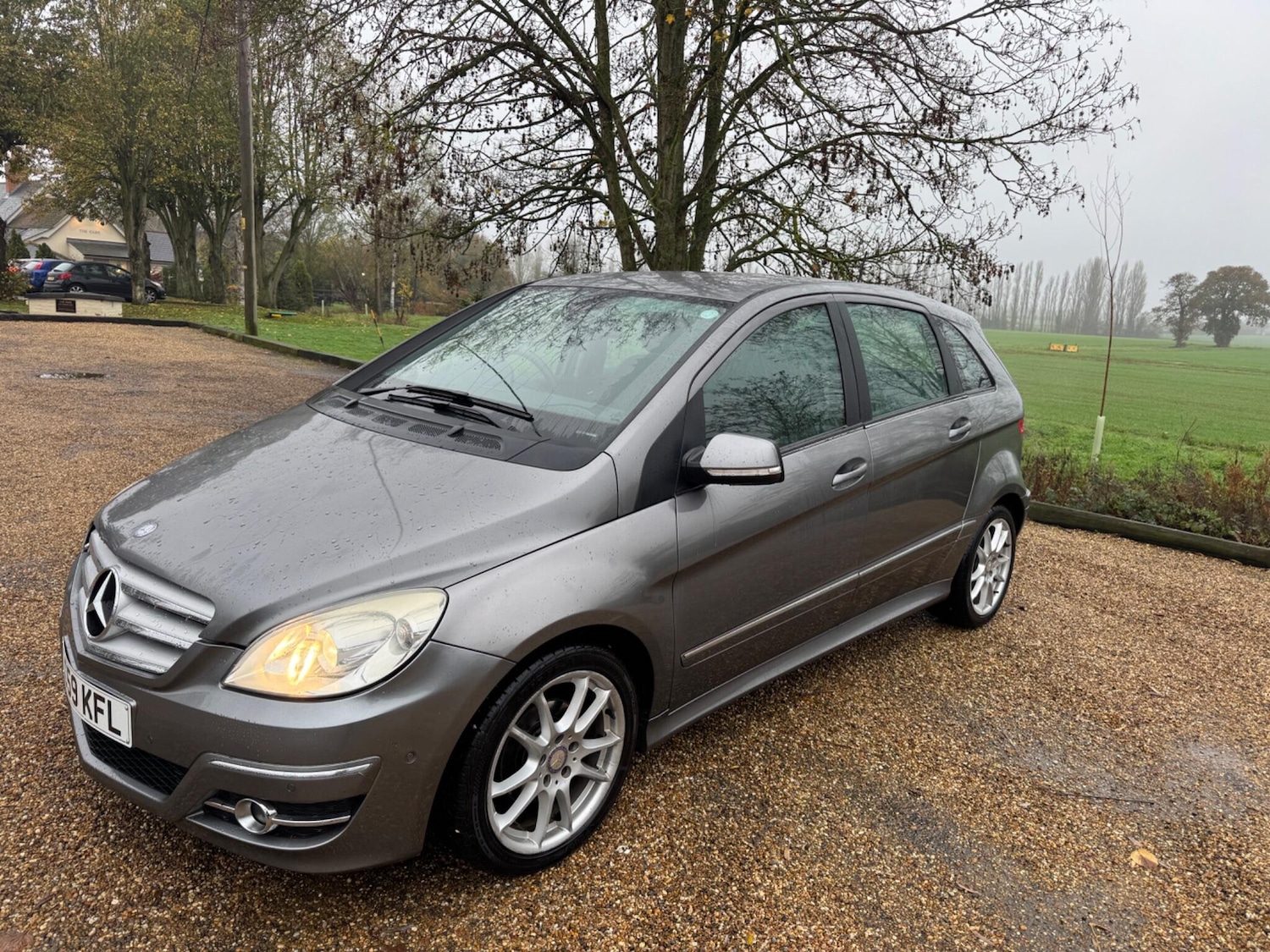 Used Mercedes-Benz B Class 2009 for sale - 76592725: Photo 1