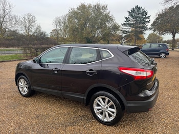 Used Nissan Qashqai 2014 for sale - 76498569: Photo