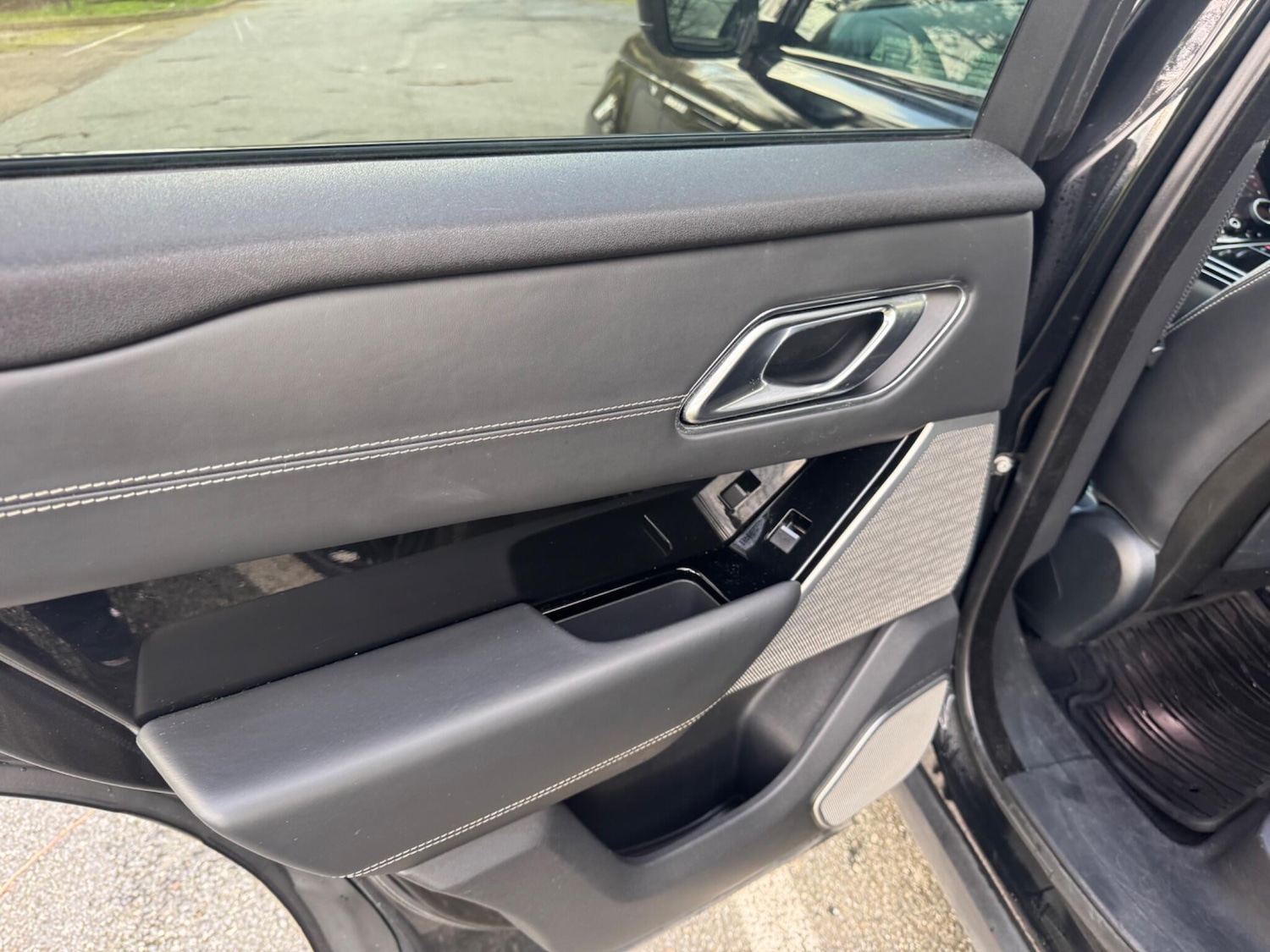 Used Land Rover Range Rover Velar 2018 for sale - 77659027: Photo 33