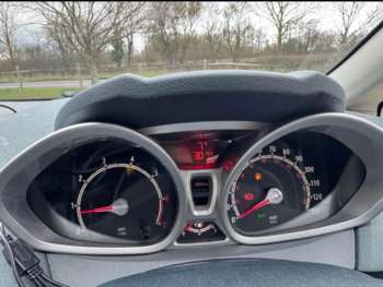 Used Ford Fiesta 2010 for sale - 75060397: Photo