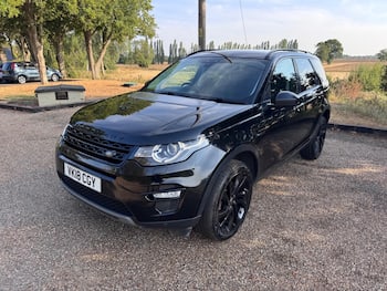 Used Land Rover Discovery Sport 2018 for sale - 79645840: Photo