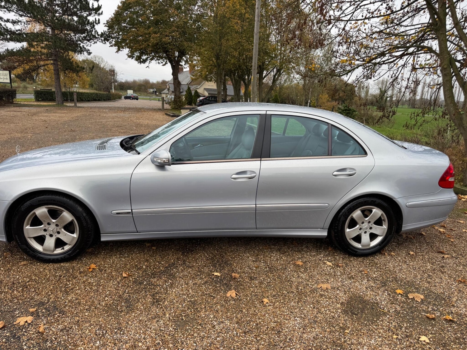 Used Mercedes-Benz E Class 2003 for sale - 76512405: Photo 19