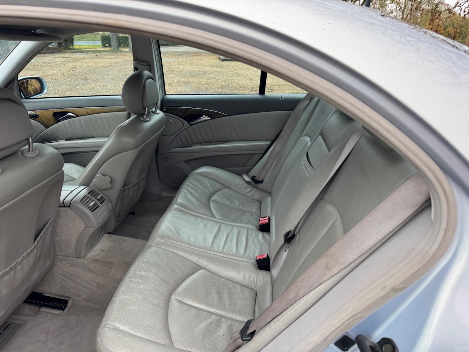 Used Mercedes-Benz E Class 2003 for sale - 76512405: Photo 4