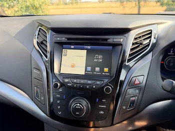 Used Hyundai i40 2015 for sale - 79324427: Photo