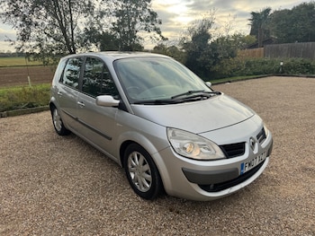 Renault - Scenic