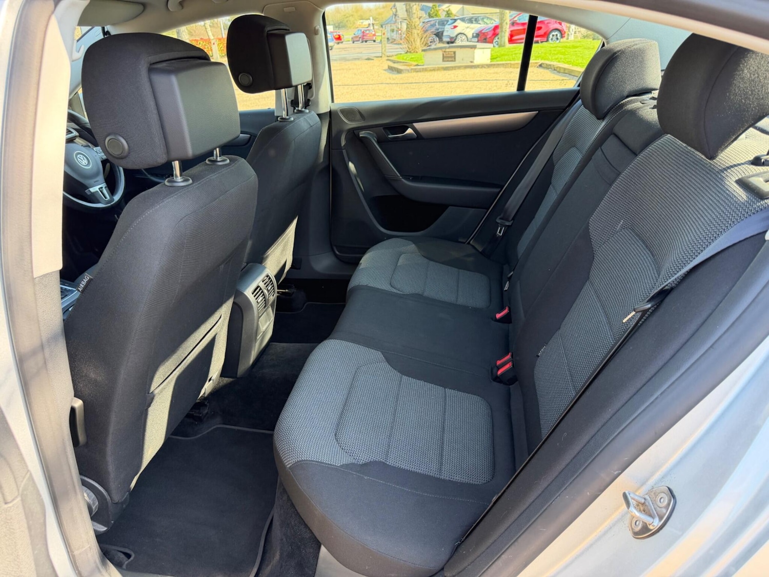 Used Volkswagen Passat 2011 for sale - 77970555: Photo 32