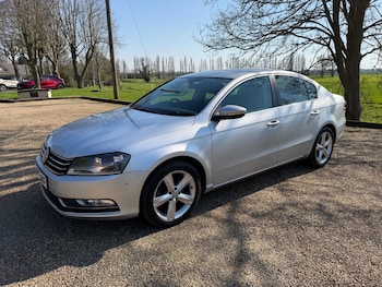 Used Volkswagen Passat 2011 for sale - 77970555: Photo