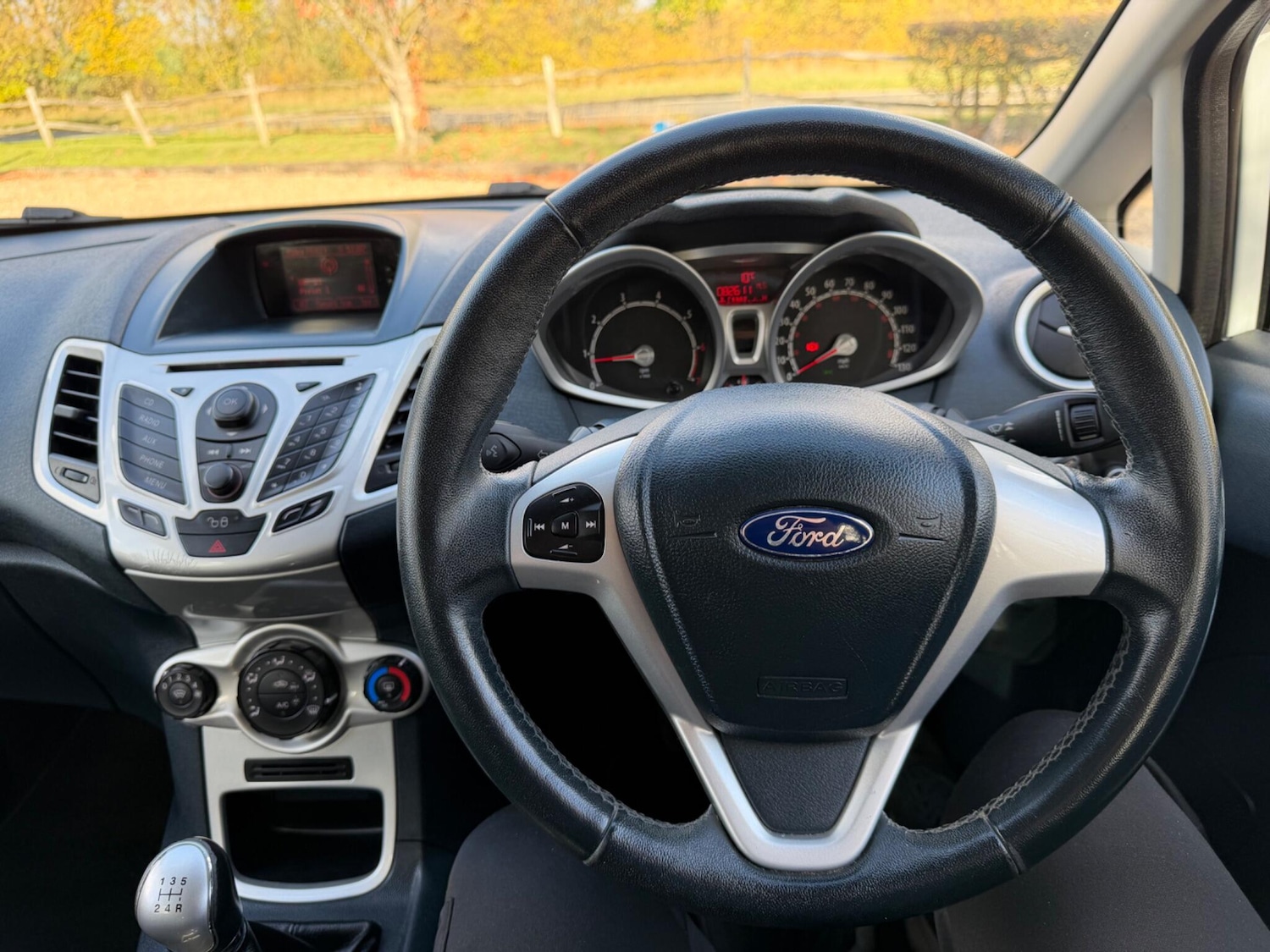 Used Ford Fiesta 2012 for sale - 76388619: Photo 12