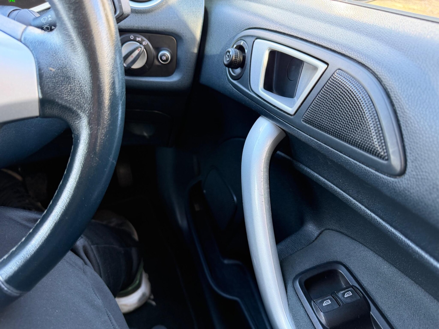 Used Ford Fiesta 2012 for sale - 76388619: Photo 16