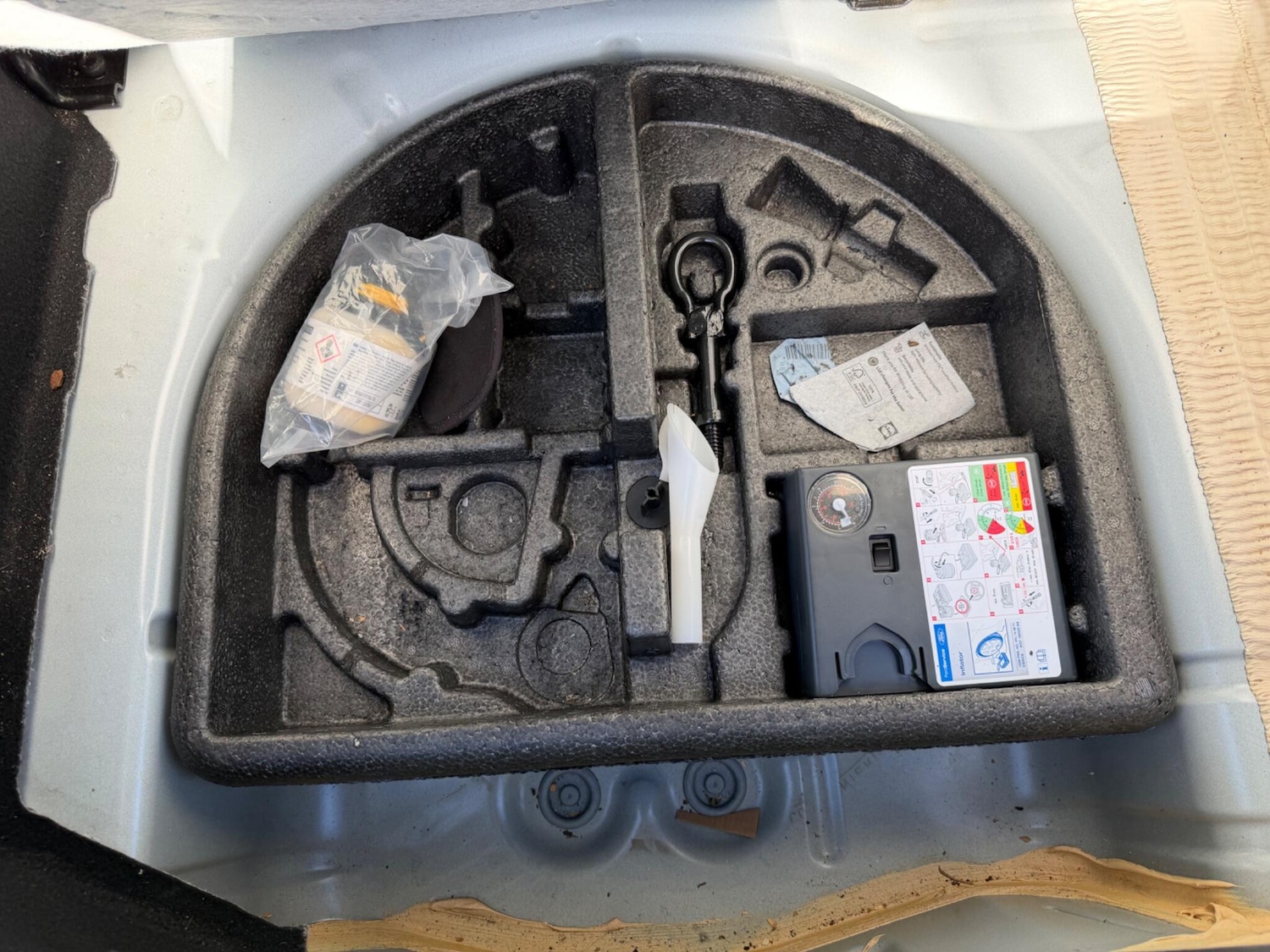 Used Ford Fiesta 2012 for sale - 76388619: Photo 28