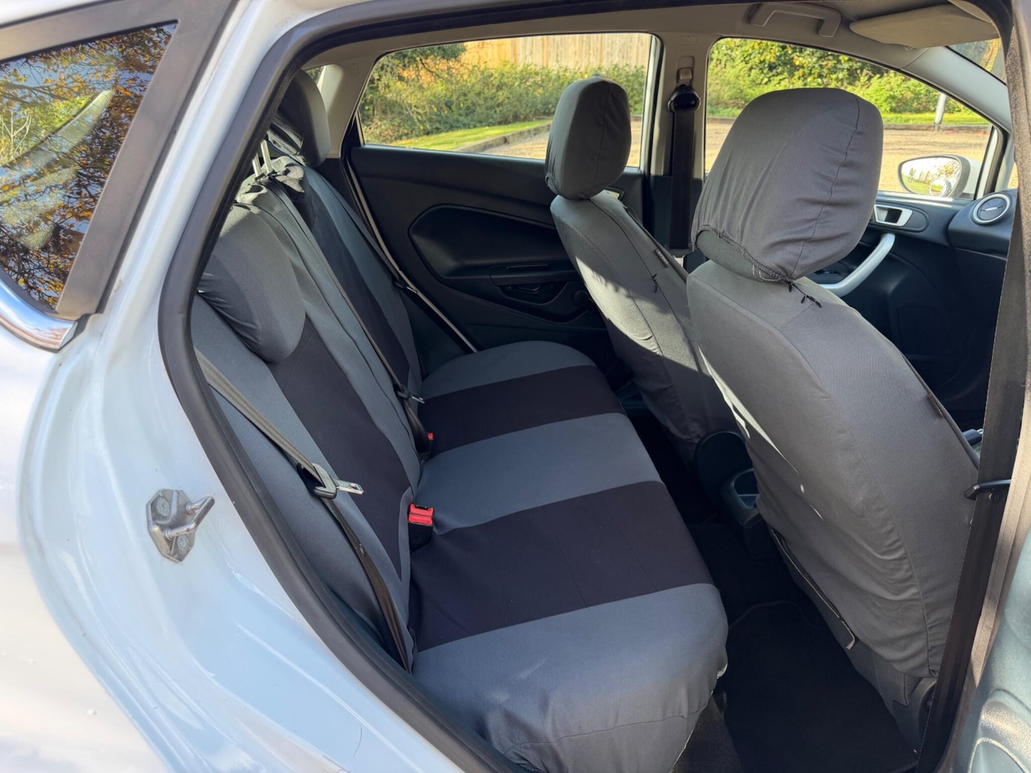 Used Ford Fiesta 2012 for sale - 76388619: Photo 31