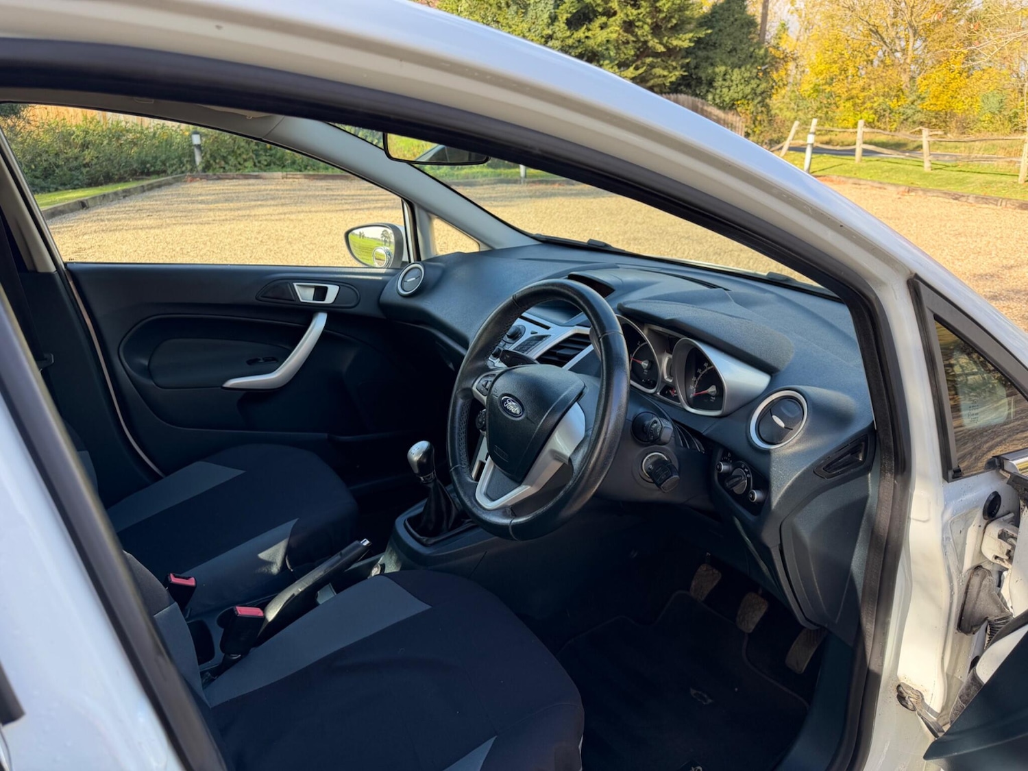 Used Ford Fiesta 2012 for sale - 76388619: Photo 33