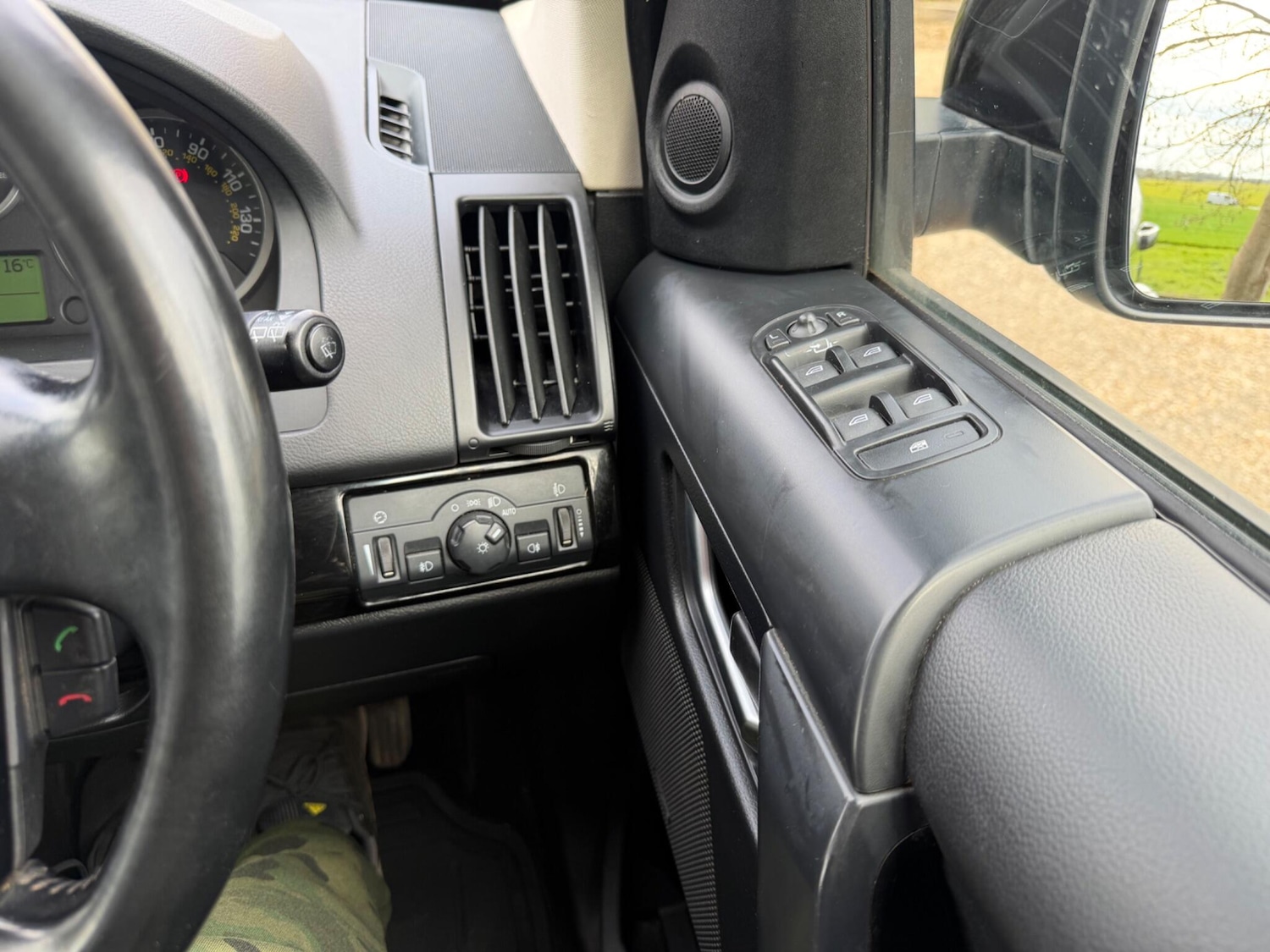 Used Land Rover Freelander 2011 for sale - 78101413: Photo 15