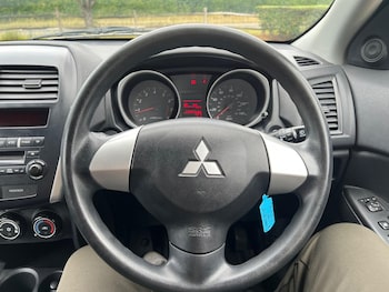 Used Mitsubishi ASX 2010 for sale - 75318455: Photo