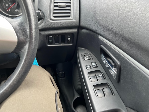 Used Mitsubishi ASX 2010 for sale - 75318455: Photo 6