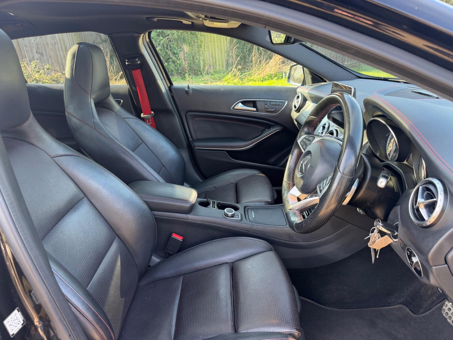 Used Mercedes-Benz GLA for sale - 77738025: Photo 32