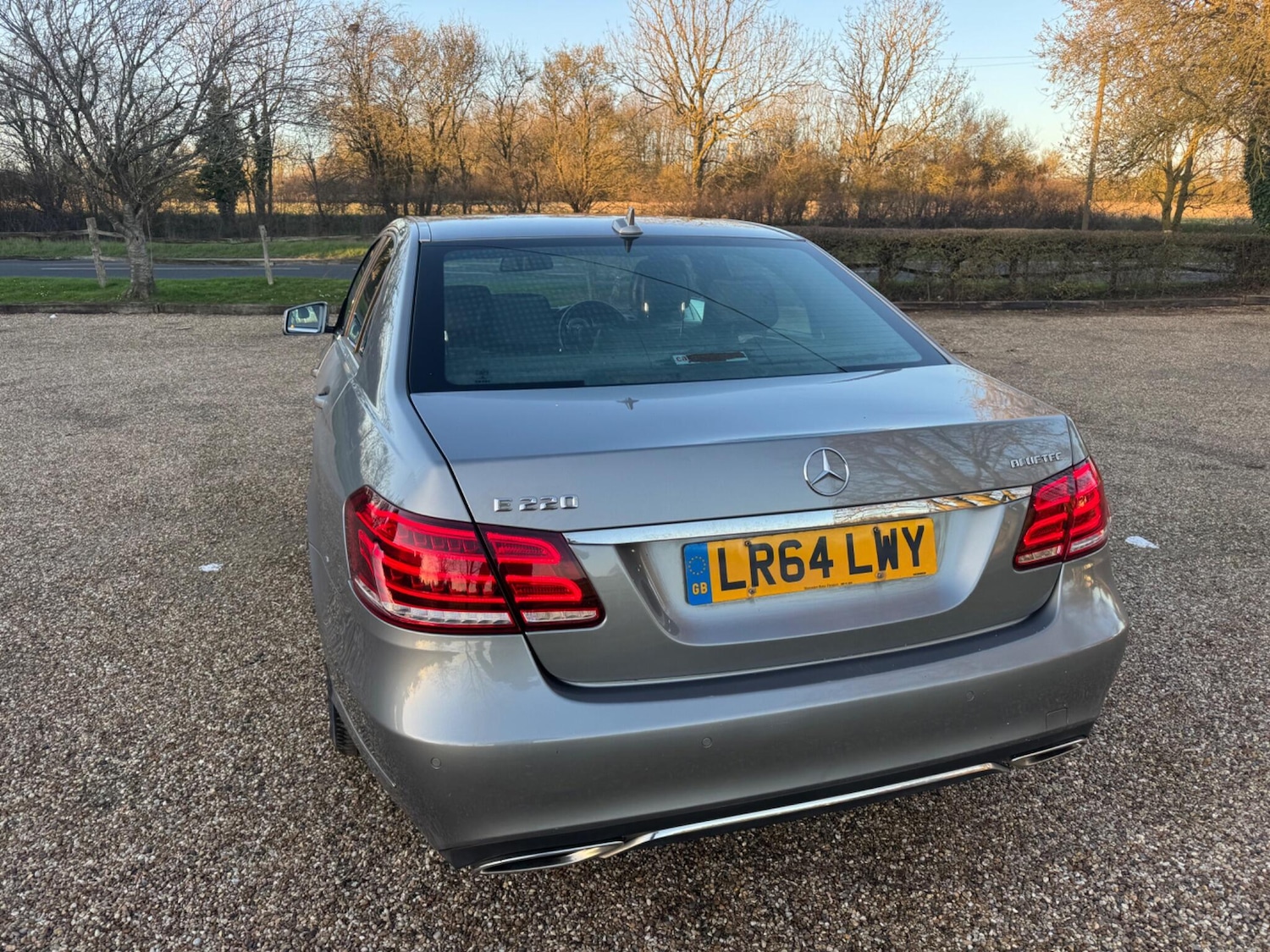 Used Mercedes-Benz E Class 2014 for sale - 77925246: Photo 2