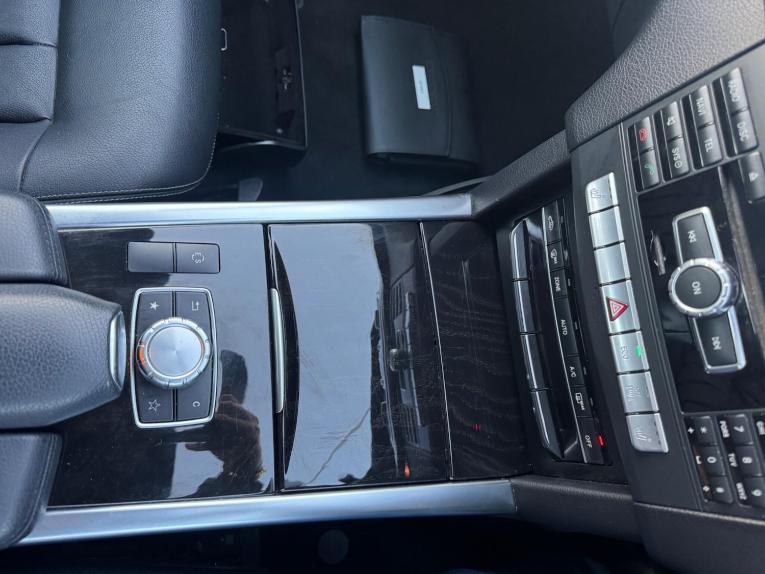 Used Mercedes-Benz E Class 2014 for sale - 77925246: Photo 32