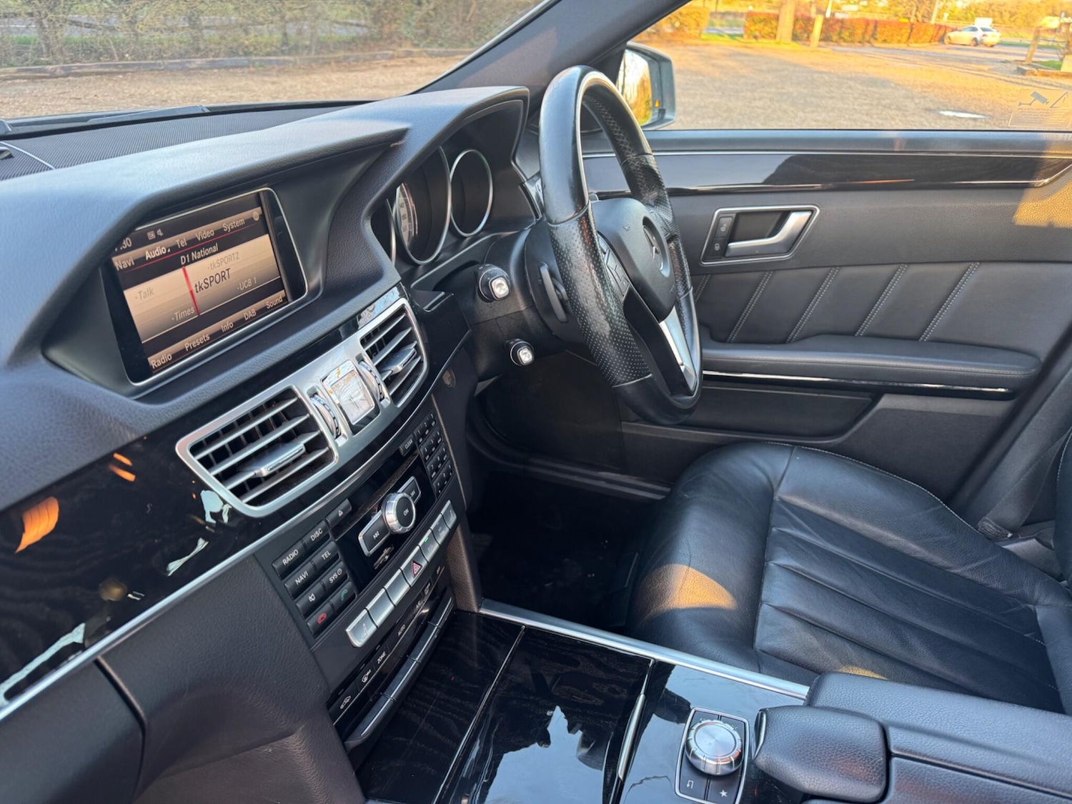 Used Mercedes-Benz E Class 2014 for sale - 77925246: Photo 4