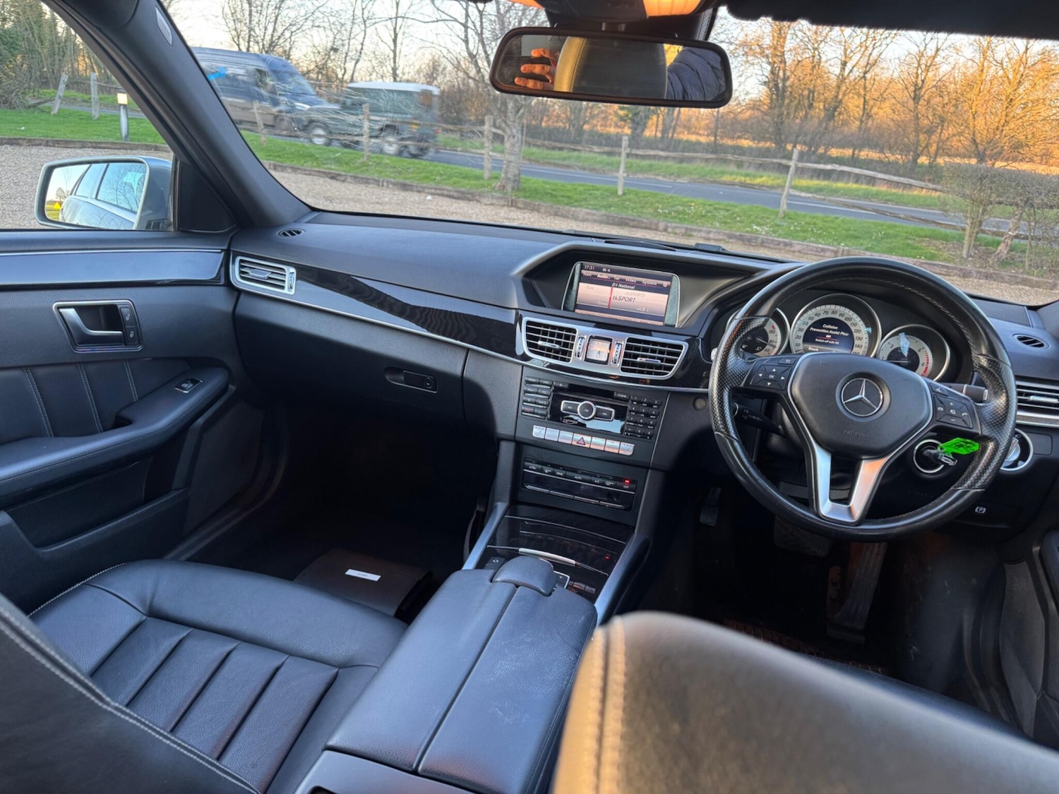 Used Mercedes-Benz E Class 2014 for sale - 77925246: Photo 5