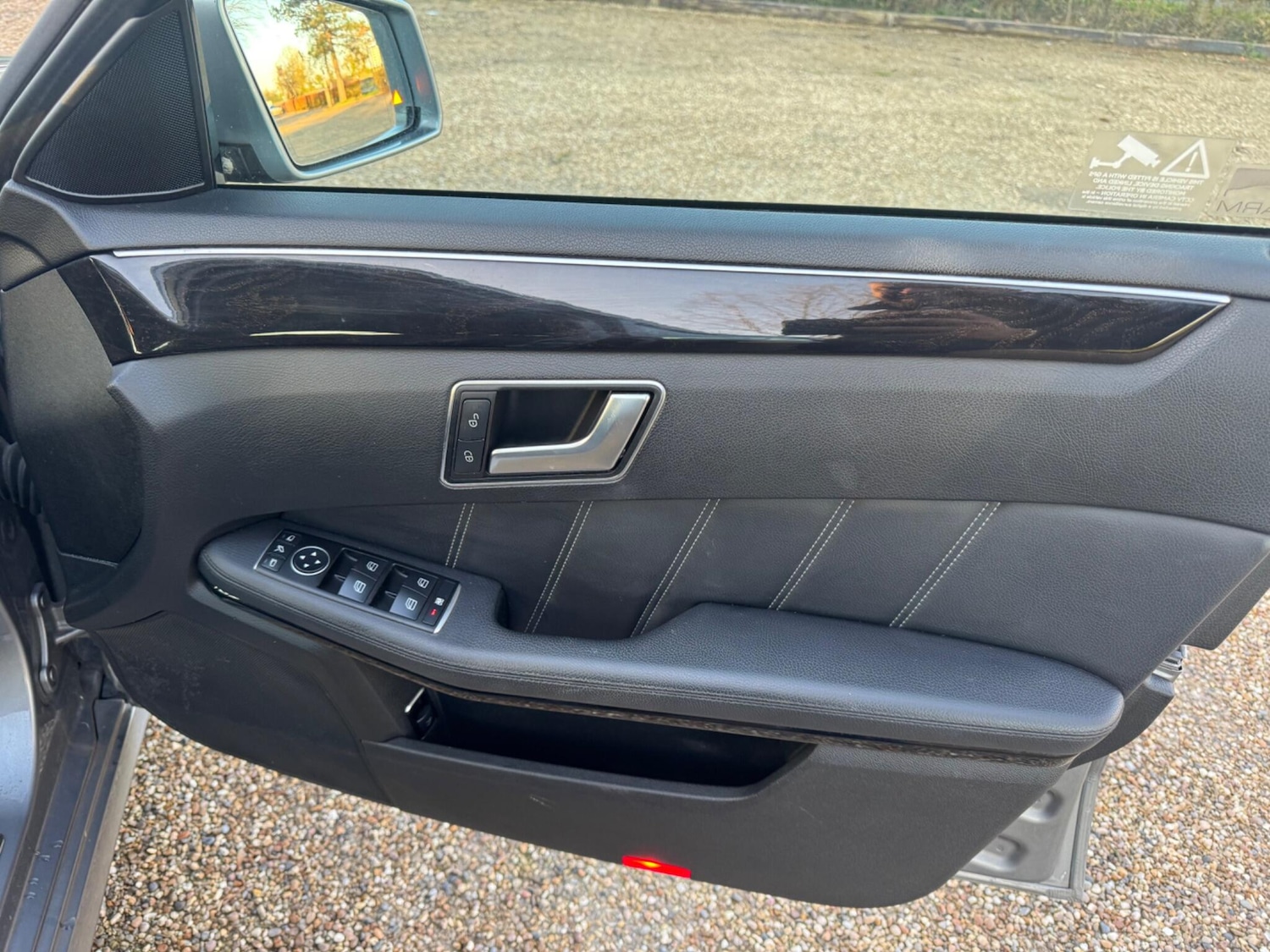 Used Mercedes-Benz E Class 2014 for sale - 77925246: Photo 8