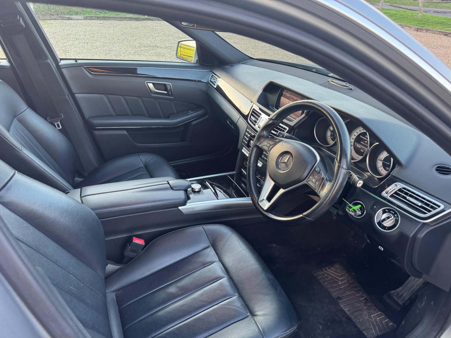 Used Mercedes-Benz E Class 2014 for sale - 77925246: Photo 9