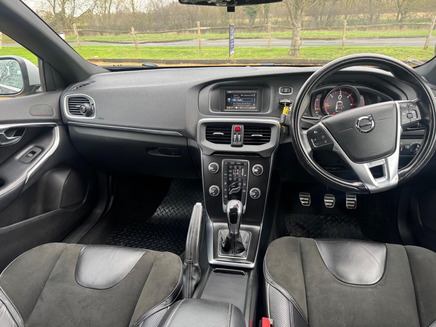 Used Volvo V40 for sale - 77738076: Photo 25