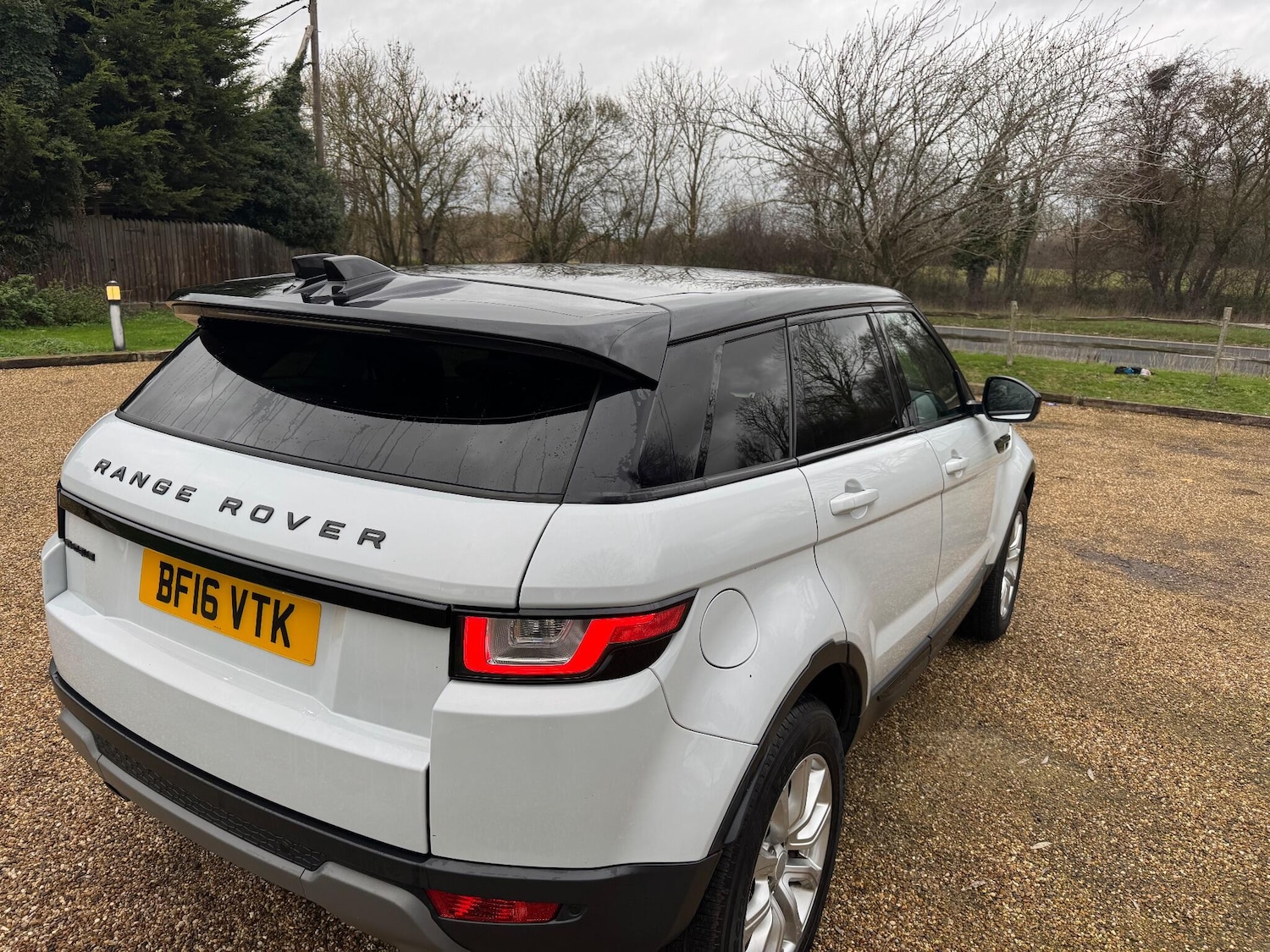 Used Land Rover Range Rover Evoque 2016 for sale - 76926127: Photo 2