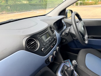 Used Hyundai i10 2015 for sale - 79074931: Photo
