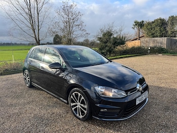 Used Volkswagen Golf 2016 for sale - 76927044: Photo