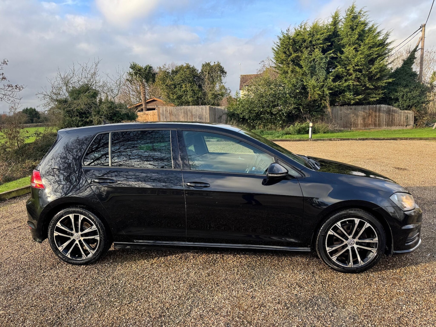 Used Volkswagen Golf 2016 for sale - 76927044: Photo 5