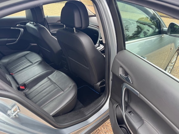 Used Vauxhall Insignia 2011 for sale - 75646850: Photo 23