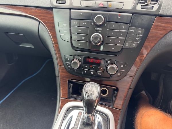Used Vauxhall Insignia 2011 for sale - 75646850: Photo 29