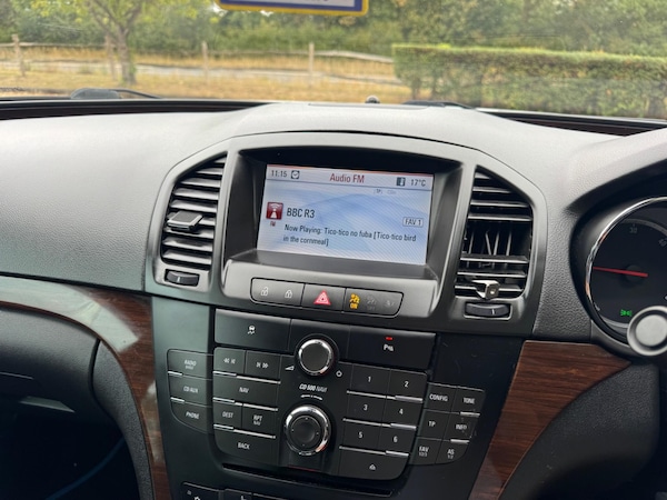 Used Vauxhall Insignia 2011 for sale - 75646850: Photo 30