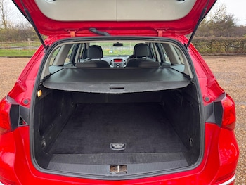 Used Vauxhall Astra 2015 for sale - 76499778: Photo