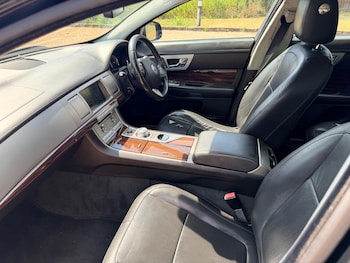 Used Jaguar XF 2009 for sale - 79157736: Photo