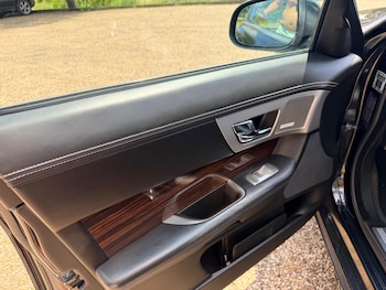 Used Jaguar XF 2009 for sale - 79157736: Photo