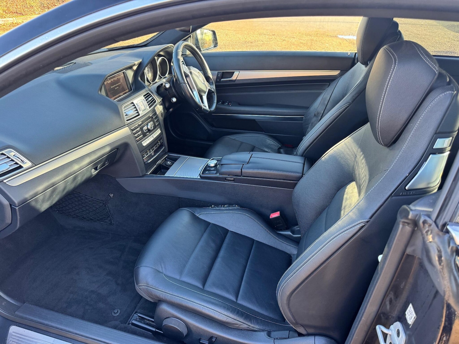 Used Mercedes-Benz E Class for sale - 77597867: Photo 4